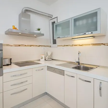 Apartment Vuko *
